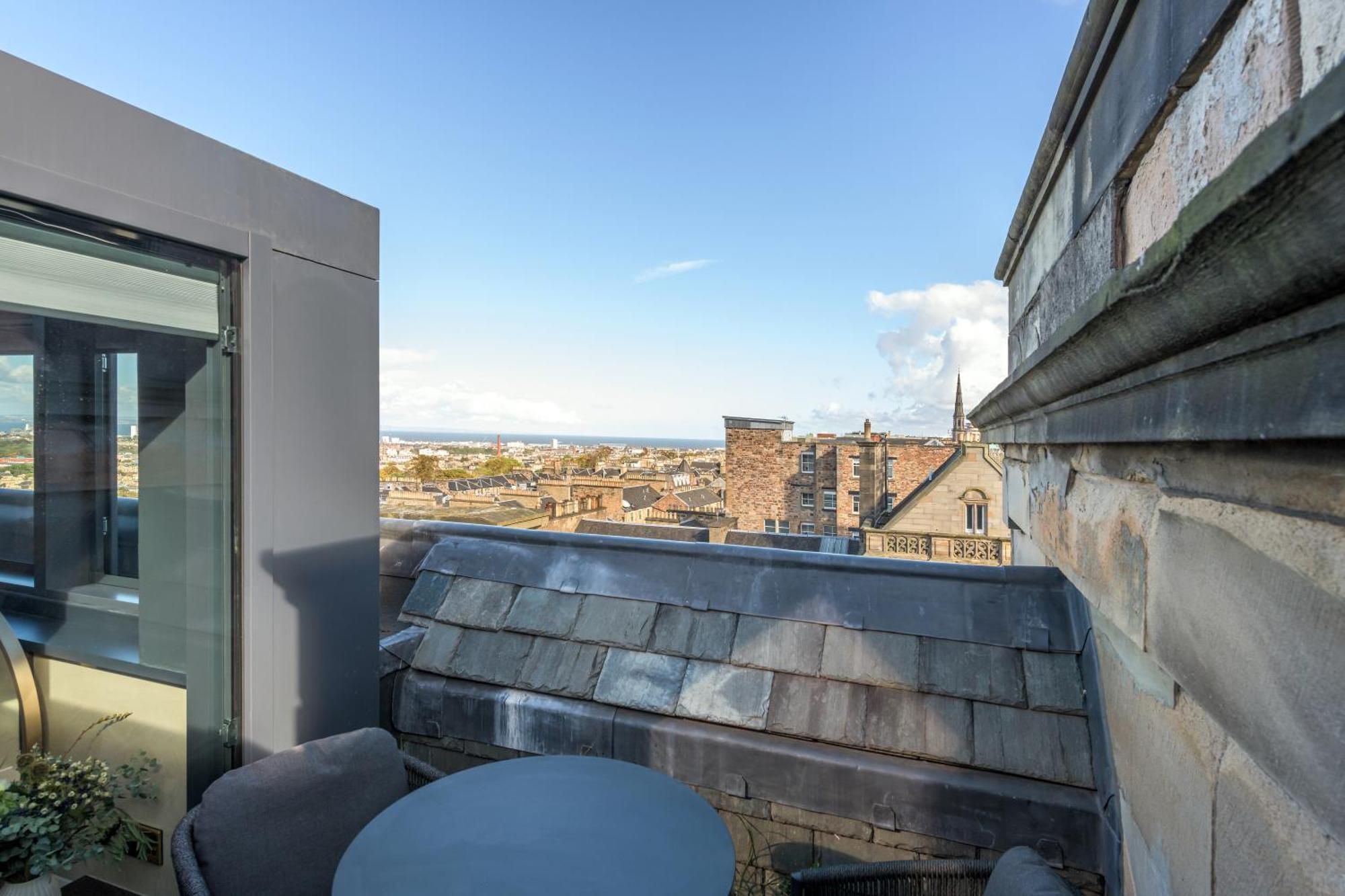 Righ Residences - George Street EDI Exterior photo